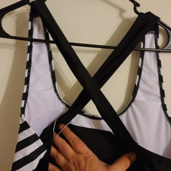 Swim dress xxl new with tags. - Picture 8 of 11